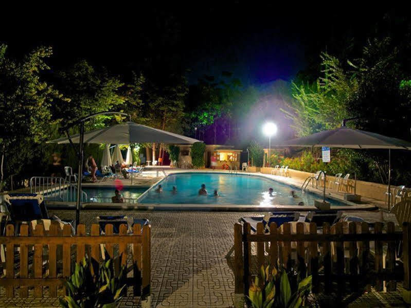 Balneario De Alhama De Granada Hotell Exteriör bild